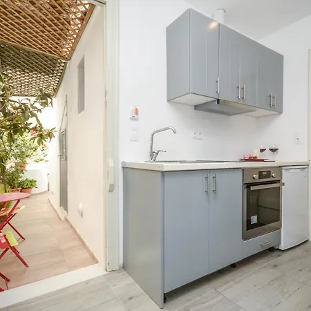 Depis Suites&apartments Naxos City